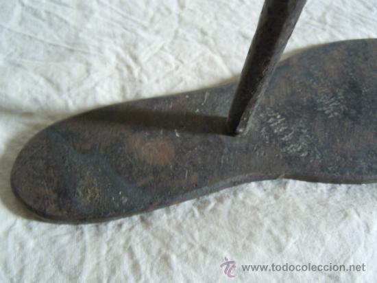 Antig&uuml;edades: ANTIGUO YUNQUE DE ZAPATERO - Foto 3