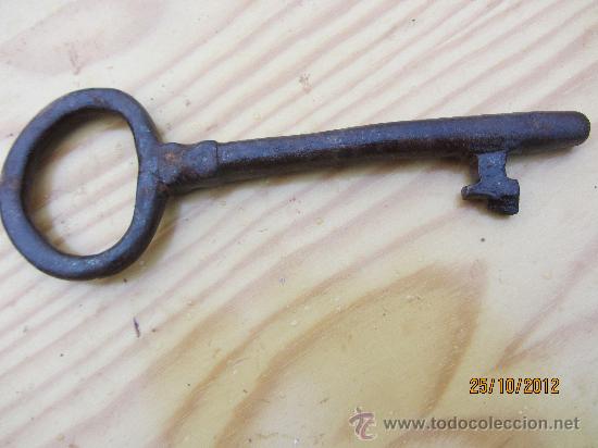 Antig&uuml;edades: antigua llave de forja 16 cms - Foto 2