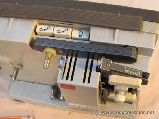 Antig&uuml;edades: PROYECTOR MANUAL LEITZ CINOVID - NEDERLANDS - Foto 2