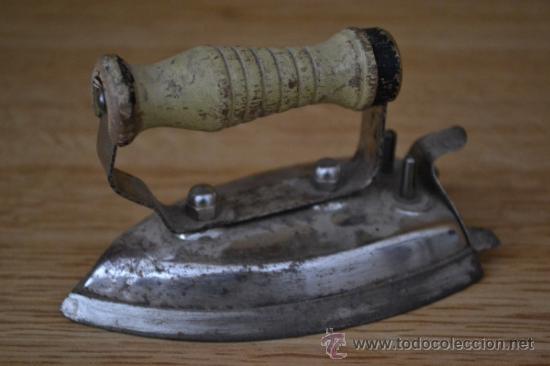 Antig&uuml;edades: PLANCHA ELECTRICA PEQUE&Ntilde;A - Foto 1
