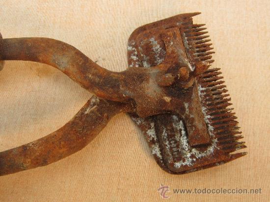 Antig&uuml;edades: MAQUINA DE ESQUILAR LA FACILE - Foto 3