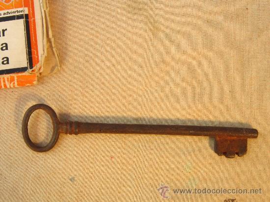 Antig&uuml;edades: LLAVE ANTIGUA - Foto 1