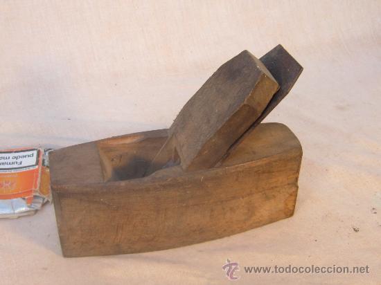 Antig&uuml;edades: CEPILLO ANTIGUO - Foto 1