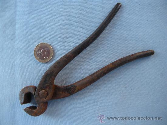 Antig&uuml;edades: ANTIGUAS TENAZAS DE FORJA - Foto 2