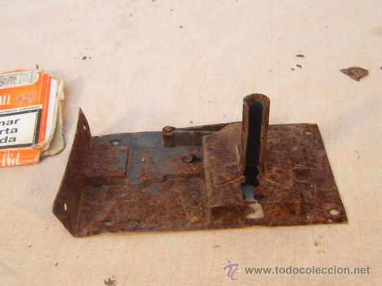 Antig&uuml;edades: CERRADURA ANTIGUA - Foto 1