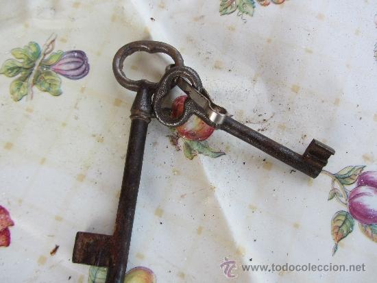 Antig&uuml;edades: llaves antiguas, 13 y 9,5 cms - Foto 1