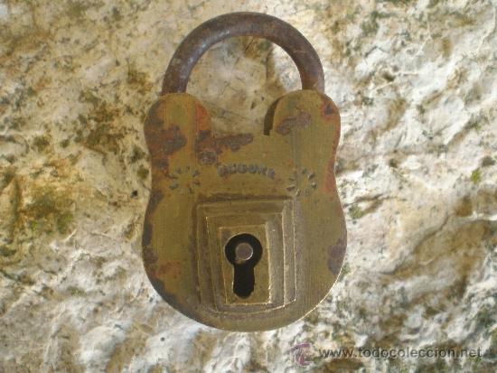 Antig&uuml;edades: ANTIGUO CANDADO DE BRONCE - Foto 2