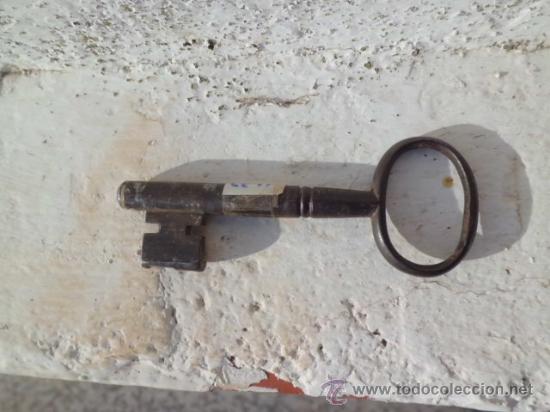 Antig&uuml;edades: Antigua llave de forja LL-32 - Foto 4