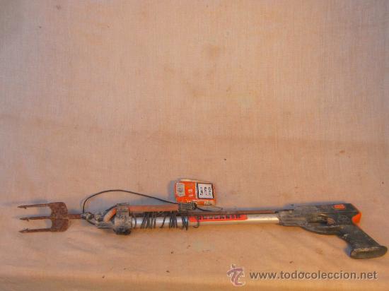 Antig&uuml;edades: ARPON CRUSADER - Foto 1