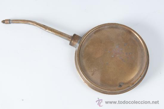 Antig&uuml;edades: PIEZA DE LATON PARA EL ACEITE CIRCA 1900 - Foto 1