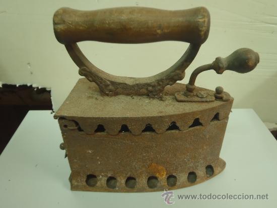 Antig&uuml;edades: PLANCHA DE CARBON - Foto 1