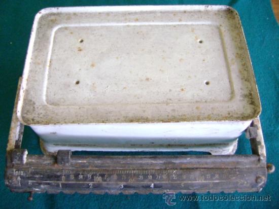 Antig&uuml;edades: Antigua b&aacute;scula de hasta 7,5 kg - Foto 1