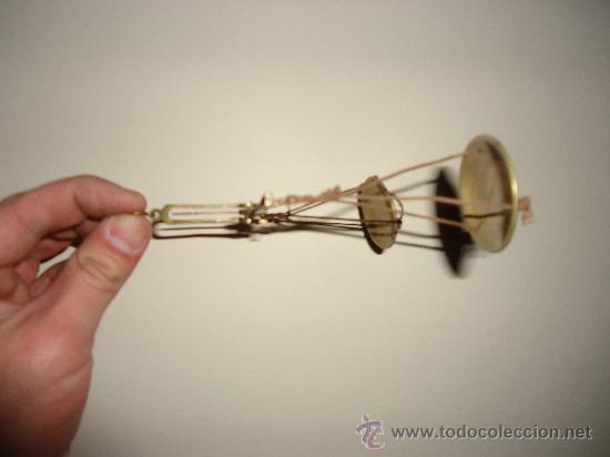 Antig&uuml;edades: balanza de joyeria - Foto 2
