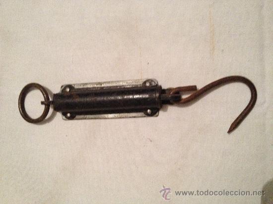 Antig&uuml;edades: ANTIGUA BASCULA MARCA URKO - Foto 1