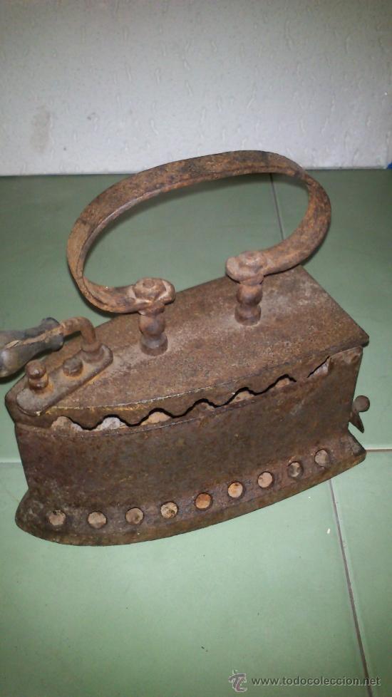 Antig&uuml;edades: Plancha para carb&oacute;n, original - Foto 2