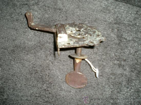 Antig&uuml;edades: PESTILLO. FORJA S XIX - Foto 2