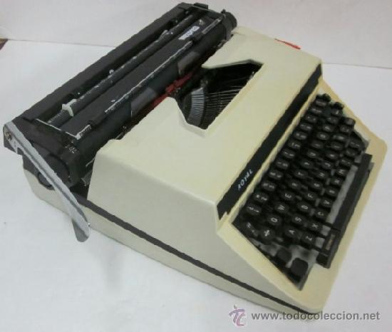 Antig&uuml;edades: MAQUINA DE ESCRIBIR ROYAL - Foto 4