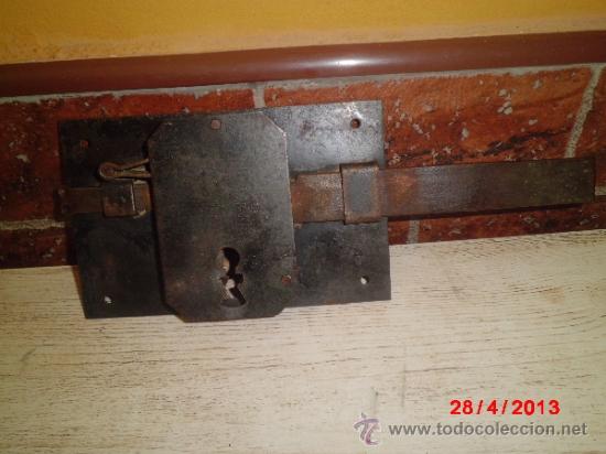 Antig&uuml;edades: CERRADURA ANTIGUA - Foto 1