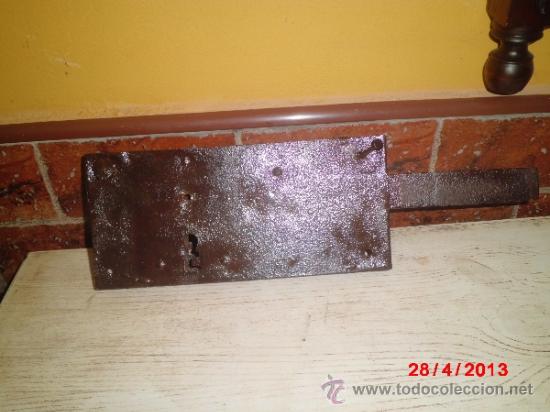 Antig&uuml;edades: CERRADURA ANTIGUA - Foto 2