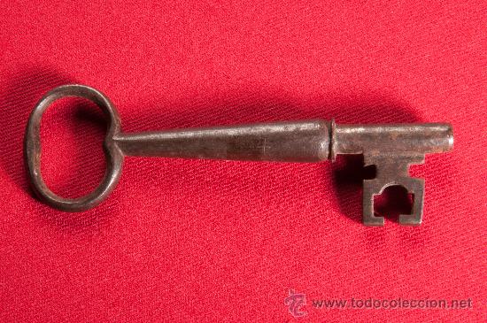 Antig&uuml;edades: LLAVE DE HIERRO FORJADO FINALES SIGLO XVIII - Foto 1