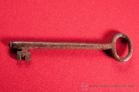 Antig&uuml;edades: LLAVE DE HIERRO FORJADO  FINALES SIGLO XVIII - Foto 2