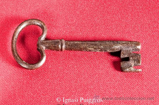 Antig&uuml;edades: LLAVE DE HIERRO, SIGLO XIX - Foto 1