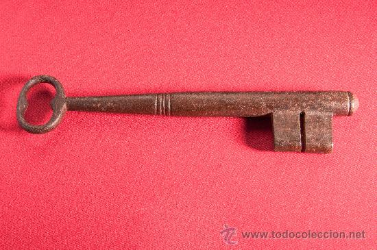 Antig&uuml;edades: LLAVE DE HIERRO FORJADO FINALES SIGLO XVIII - Foto 1