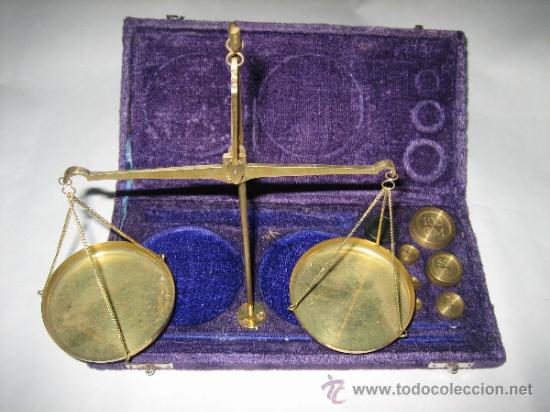 Antig&uuml;edades: B&Aacute;SCULA DE PRECISI&Oacute;N ANTIGUA COMPLETA FUNCIONA CON CAJA FORRADA EN TERCIOPELO - Foto 8