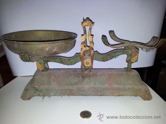 Antig&uuml;edades: antigua bascula - Foto 1