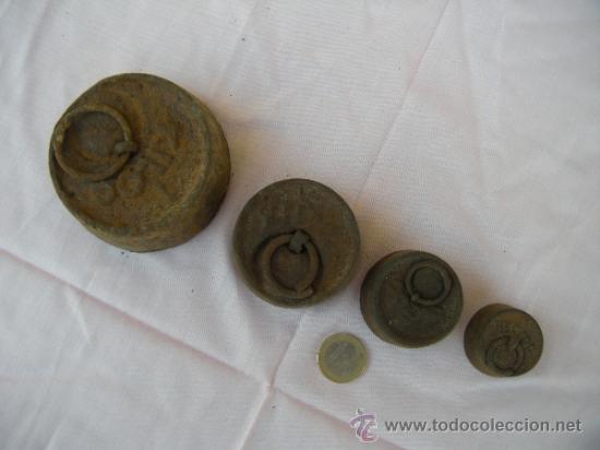 Antig&uuml;edades: ANTIGUA PESA DE HIERRO, LOTE DE 4. - Foto 1