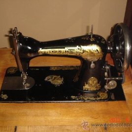 Máquina de coser Singer.