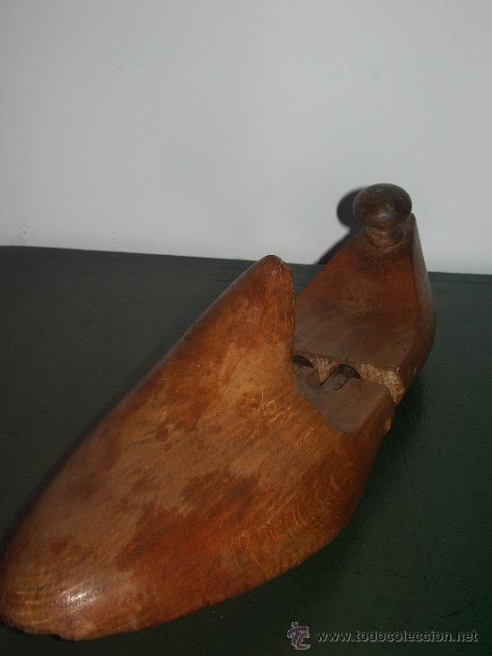 Antig&uuml;edades: HORMA de MADERA para CALZADO. - Foto 2