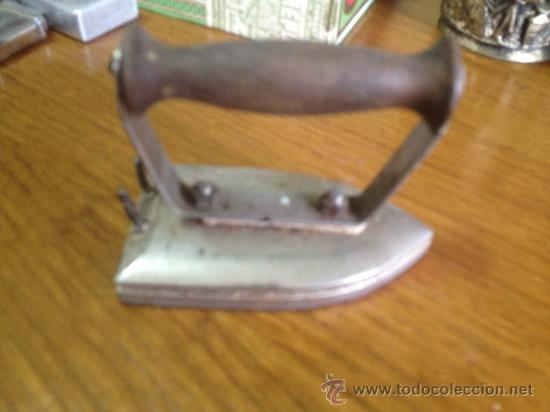 Antig&uuml;edades: PEQUE&Ntilde;A PLANCHA ELECTRICA - Foto 3