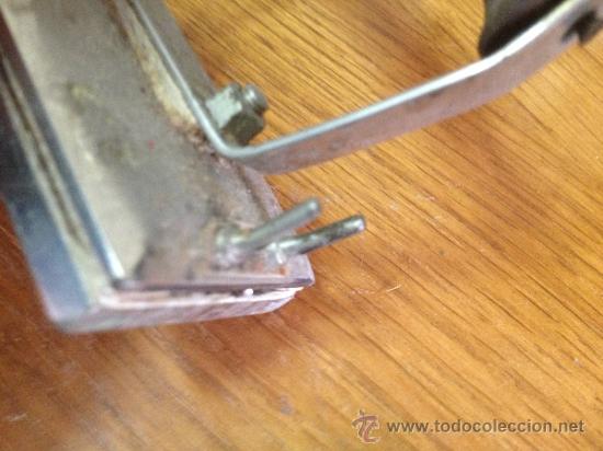Antig&uuml;edades: PEQUE&Ntilde;A PLANCHA ELECTRICA - Foto 5