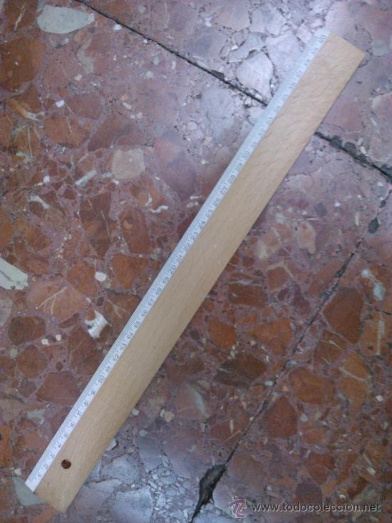 Antig&uuml;edades: REGLA DE MADERA A&Ntilde;OS 70, , 40 CM - Foto 1