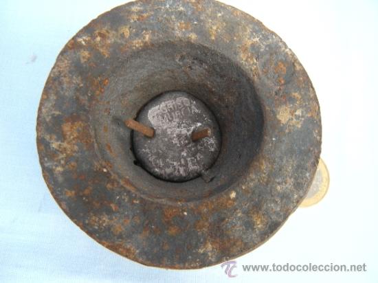 Antig&uuml;edades: ANTIGUA PESA DE HIERRO 1 KILO - Foto 2