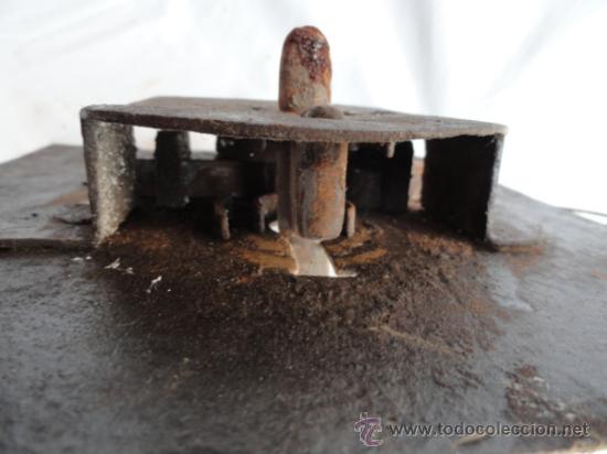 Antig&uuml;edades: ANTIGUA CERRADURA CON LLAVE. - Foto 4