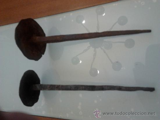 Antig&uuml;edades: Clavos 2 - Foto 1