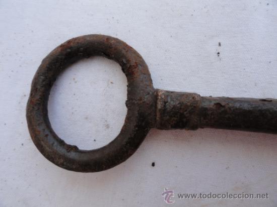 Antig&uuml;edades: ANTIGUA LLAVE DE HIERRO. - Foto 2