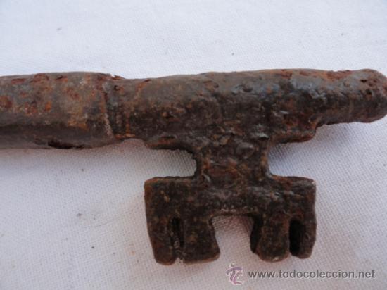 Antig&uuml;edades: ANTIGUA LLAVE DE HIERRO. - Foto 3