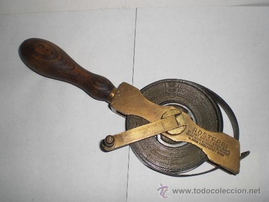 Antig&uuml;edades: Curioso Metro Antiguo, Bronce y Madera, ROSTFREI - Foto 1