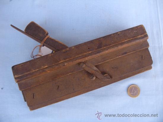 Antig&uuml;edades: CARPINTER&Iacute;A. ANTIGUO CEPILLO MOLDURAS - Foto 1
