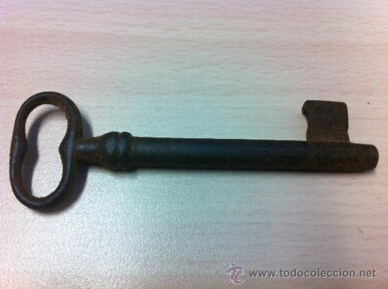 Antig&uuml;edades: ANTIGUA LLAVE DE FORJA HECHA A MANO. 12 CMS - Foto 3