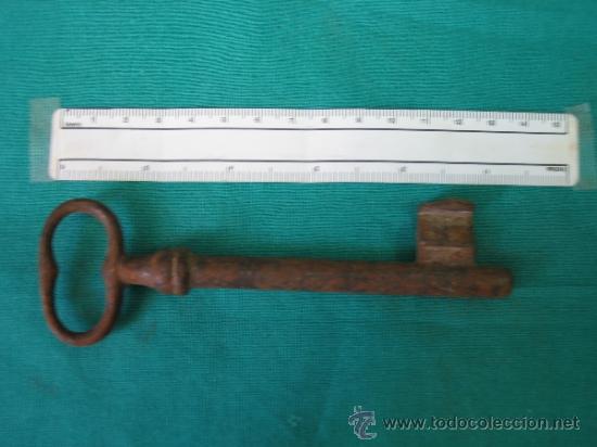 Antig&uuml;edades: Llave antigua - Foto 2