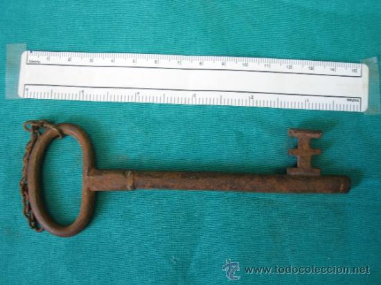 Antig&uuml;edades: Llave antigua - Foto 3