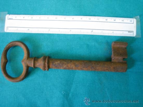 Antig&uuml;edades: Llave antigua - Foto 3