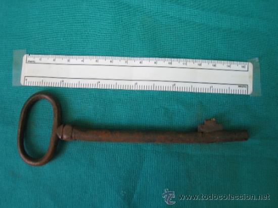 Antig&uuml;edades: Llave antigua - Foto 2