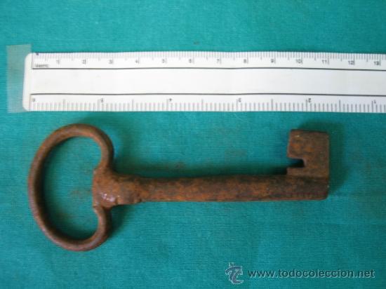 Antig&uuml;edades: Llave antigua - Foto 2