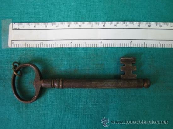 Antig&uuml;edades: Llave antigua - Foto 2