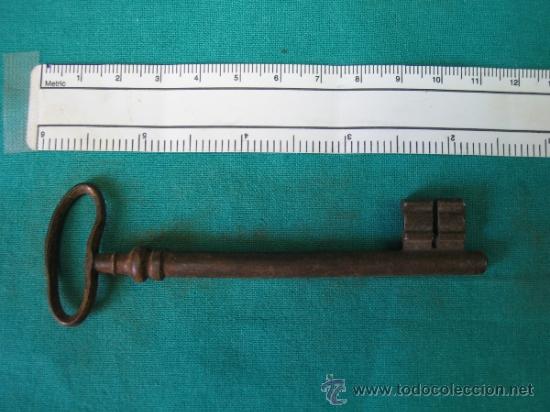 Antig&uuml;edades: Llave antigua - Foto 2